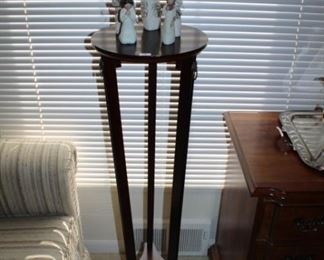 PLANT STAND