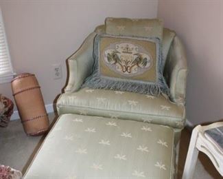 UPHOLSTERED CHAIR W/OTTOMAN