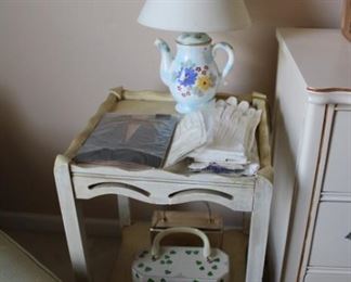 ACCENT TABLE, GLOVES, LAMP