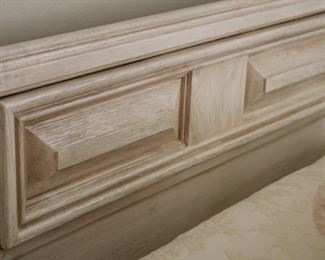 HEADBOARD