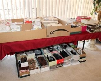 VINTAGE LINENS, WOMEN’S SHOES SIZE 7-8