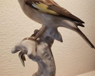 bird figurines