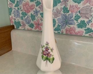 CLEARANCE !  $4.00 NOW, WAS $14.00..............Fenton Violet Vase  7 1/2" tall  (P900)