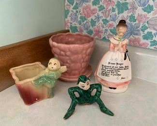 $12.00.............Vintage Pottery, as is... each piece has small chips or repairs (P888)