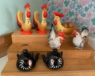 $20.00..............Salt and Peppers, Yellow and Red Chickens are Holt Howard 1950 (P525)