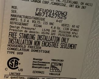 Frigidaire  Electrolux Freezer  (P400)