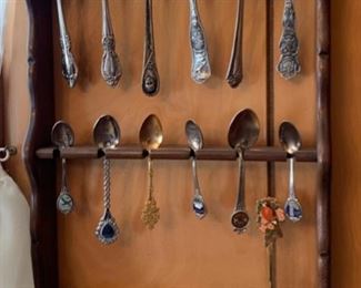 CLEARANCE !  $10.00 NOW, WAS $25.00..............Spoons and Rack (P214)