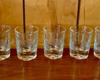 CLEARANCE !  $6.00 NOW, WAS $20.00...............Set of 7, 3" tall Etched Geese Glasses  (P151)
