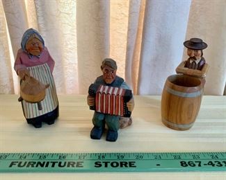 CLEARANCE!!!  $15.00 NOW, WAS $50.00................Carved Figurines 5 1/2" tall (P142)