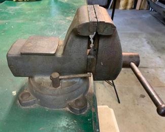 Heavy Duty Bench Vise