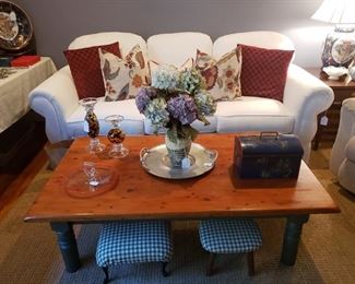 Great white sofa, coffee table