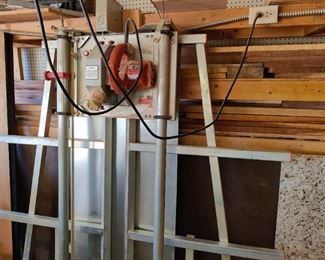 Milwaukee Panel Saw Vertical Cutting Direction