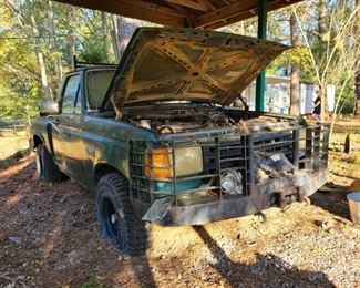 1987 ford f-150 prepper truck for parts
