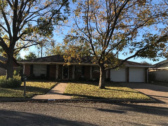 Blue Willow Estate Sales, LLC in Abilene, TX starts on 11/20/2020