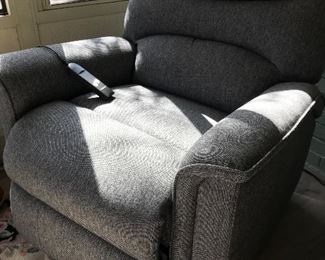 Electric Lift Chair - Very good Condition