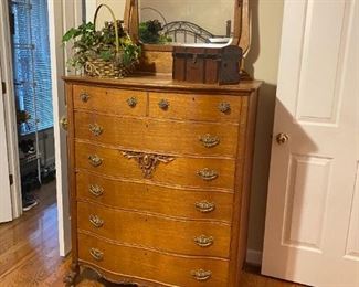  NICE  ANTIQUE CHEST  WITH MIRROR