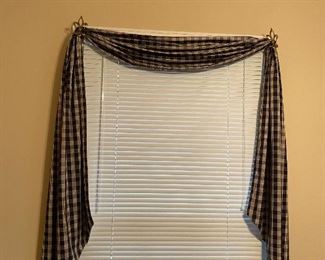  DRAPES