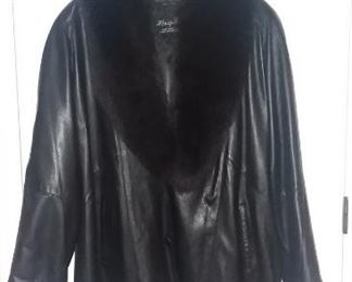 Henig - Black Leather Coat w/ Fox Fur Collar - XL   