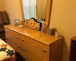 Long dresser w/mirror.