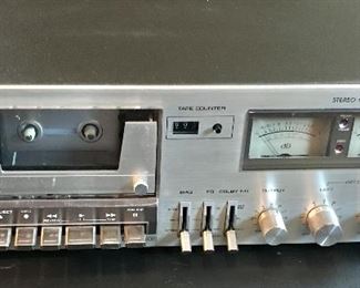 TOSHIBA SYEREO CASSETTE DECK