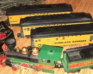 VINTAGE AMERICAN FLYER TRAIN SET