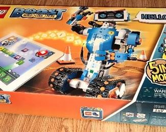 LEGO BOOST 5 IN 1 MODEL