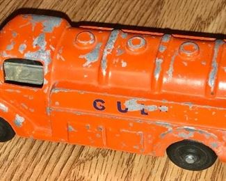 GULF OIL GAS TRUCK