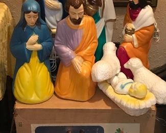 VINTAGE EMPIRE NATIVITY SCENE