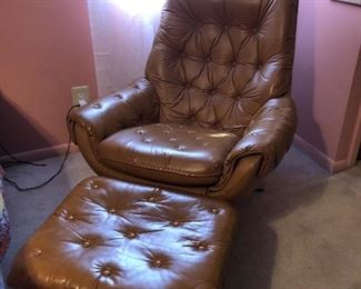 vintage leather tufted lounge chair and ottman