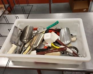 Bus tub and kitchen utensils