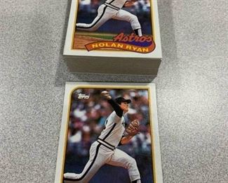 Investment Lot of 50 Cards 1989 Topps #530 Nolan Ryan