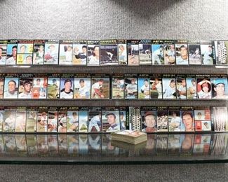 Huge Lot of 98 Autographed Baseball Cards -See Photos for Details and Complete List 1971 Topps