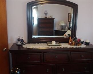 ASHLEY FURNITURE COMPANY B/R SET INCL;UDES DRESS, MIRROR, 2 NIGHT STANDS, LARGE CHEST OF DRAWERS.   NEW @ $2300.00