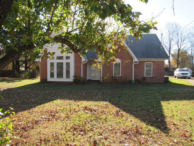 2 Story Brick House w/Approx. 2,000 Plus Square Feet