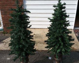 2 Lighted Holiday Trees in Ceramic Bases