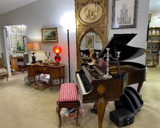 Everett Baby Grand Piano