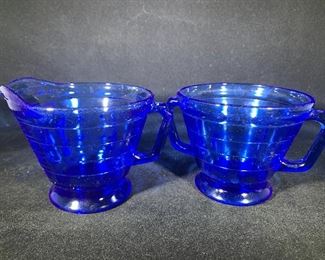blue Depression glass auger bowl and creamer - Modertone