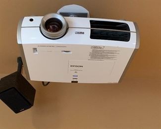 Epson PowerLite Home Cinema 8350 Projector