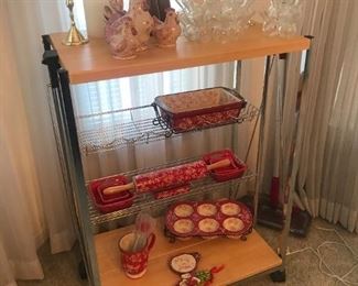 Wine rack, crystal, bakeware, like new