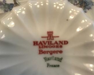 Service for 12.   This product will not be out for public display.  If you are interested, please contact Poppy Estate Sales.  Accepting bids only, not first come first served.