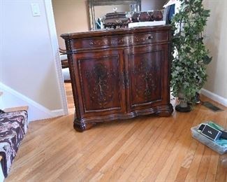 hooker entrance foyer cabinet