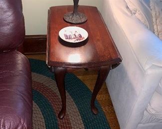 Drop leaf end table $60