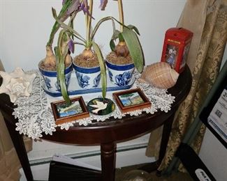 Decorative Accessories