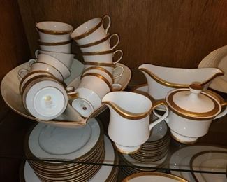 Sango China Set
