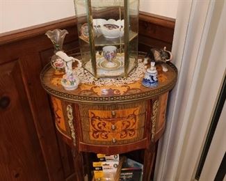 Accent Table