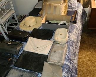Bed W/ Purse Collection