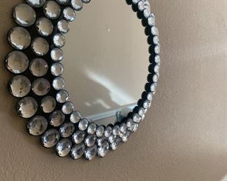 Glass bead mirror
