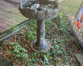 Bird bath