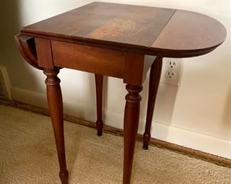 Vintage Drop Leaf Accent Table!