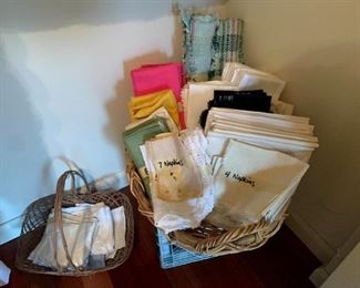 Beautiful Vintage Linens!